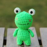 small amigurumi crochet frog